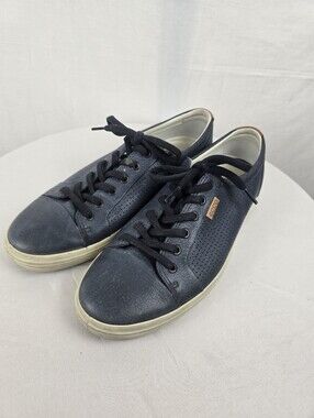 ECCO Men's Casual Slip-On in Navy and Cream Shoe Sz 9